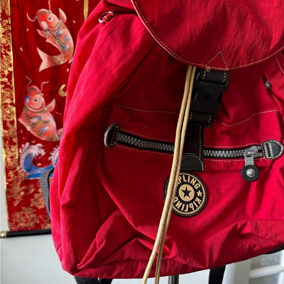 Red Kipling Drawstring backpack - Picture 2 of 7